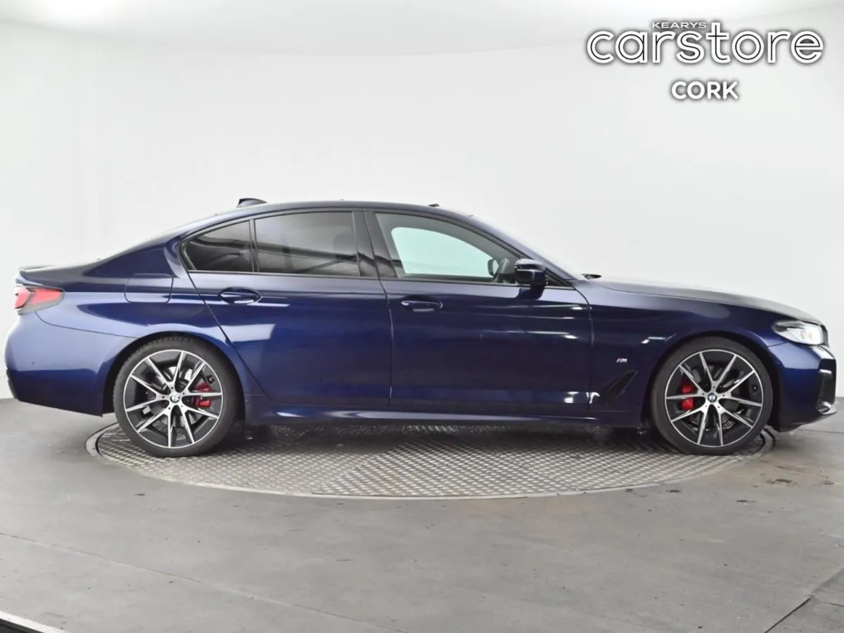 BMW 5 Series 520d M Sport Edition (mht) - Image 3
