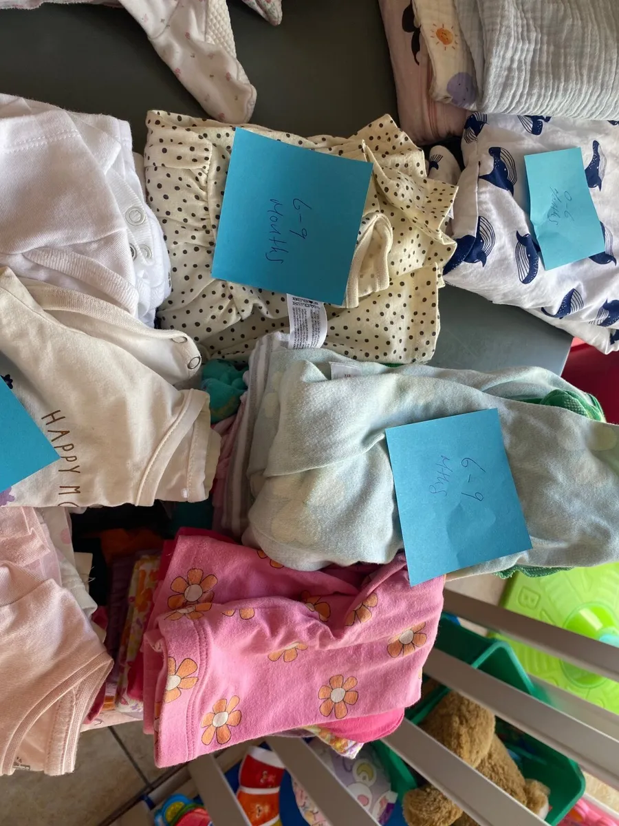 Baby clothes - Image 1