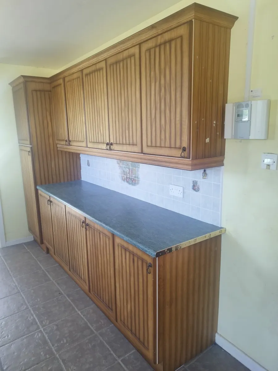 Kitchen cabinet - Image 2