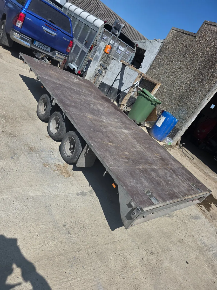 14ft tri axel flat bed trailer - Image 2