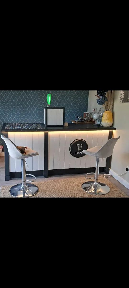 Home Bar - Image 1