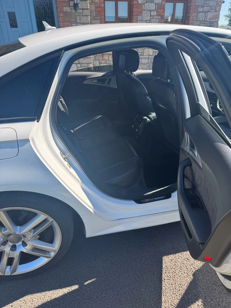 Audi A6 Sline manual 2016 - Image 4