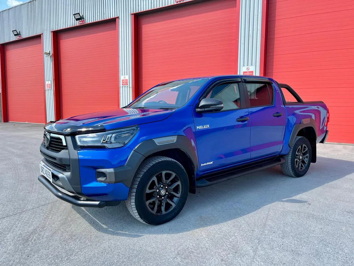 2023 Toyota Hilux Invincible X  D-4D - Image 3