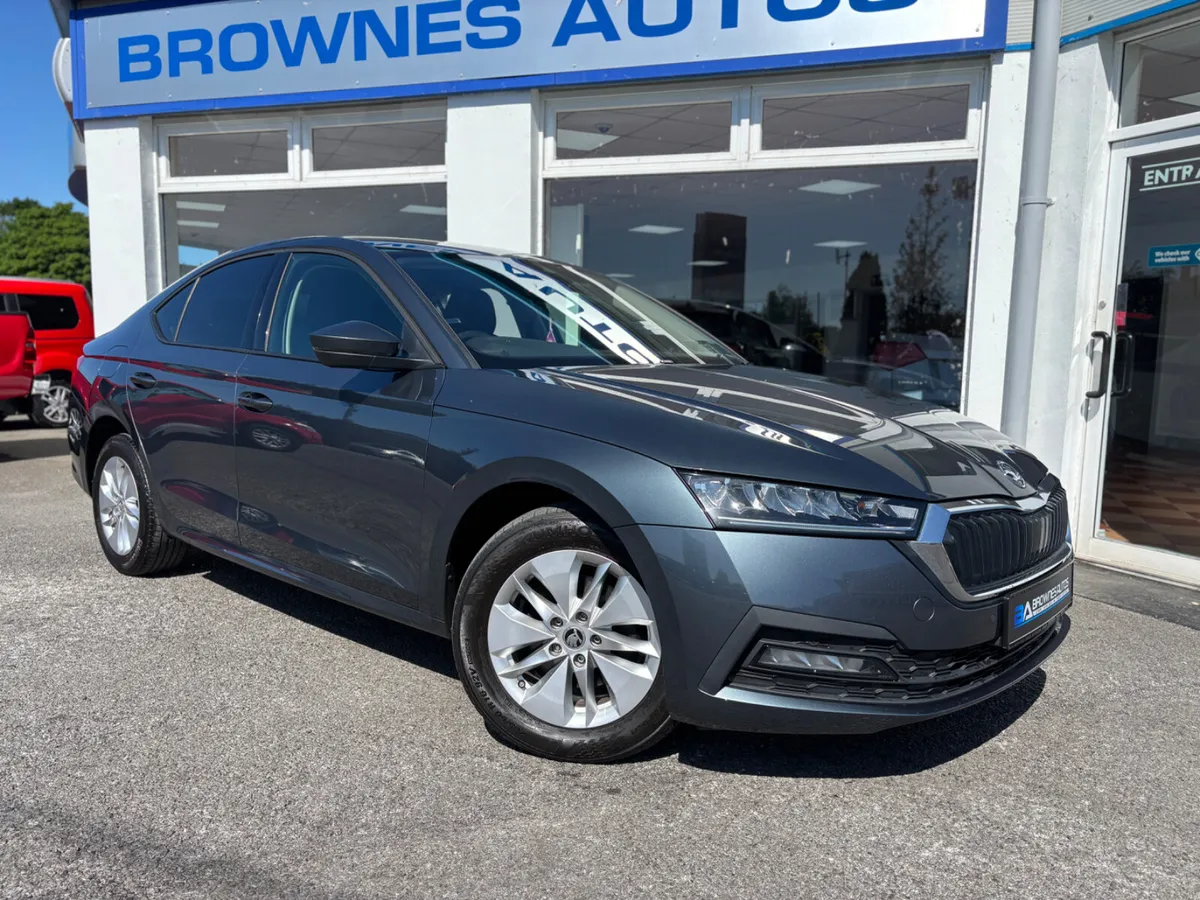 2022 Skoda Octavia SE 2.0 DSG Automatic - Image 3
