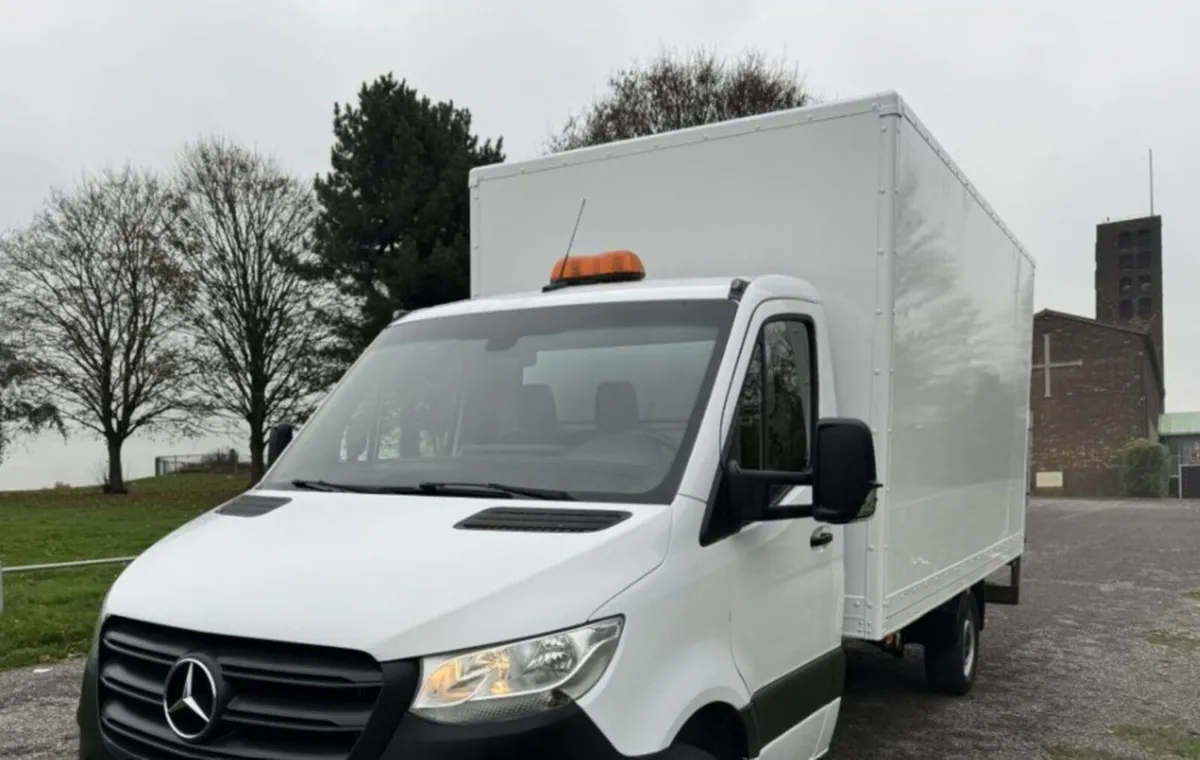CURTAIN - 2020 MERCEDES-BENZ SPRINTER - Image 1