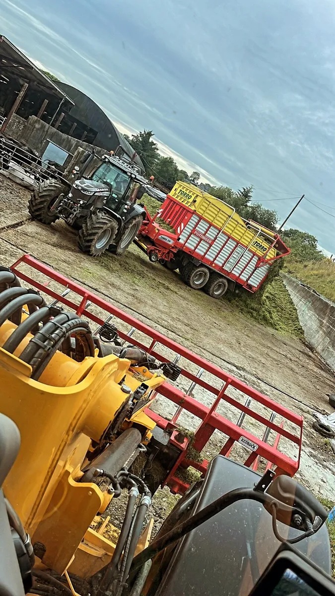 Tractor drivers wanted - Image 3