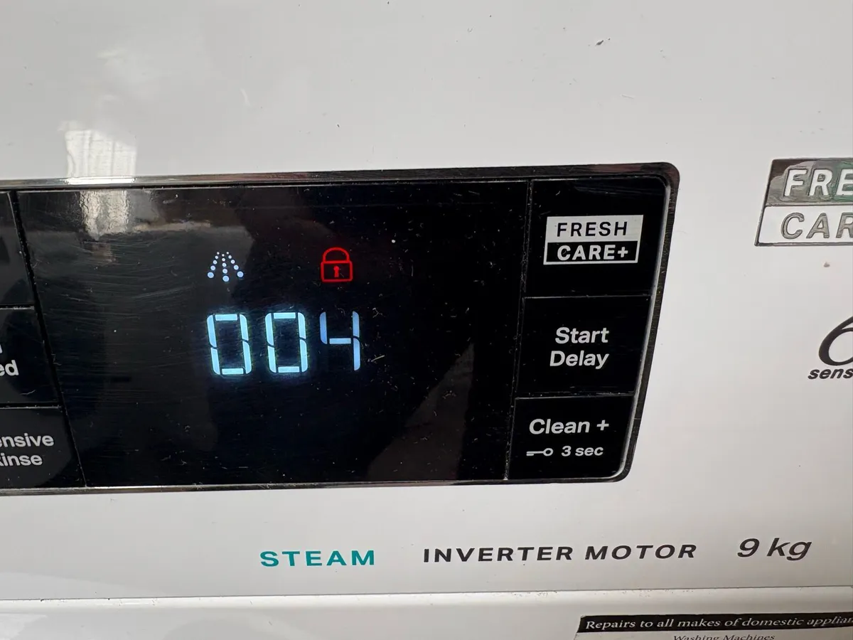Whirlpool Washing Machine 9kg Drum - Image 2