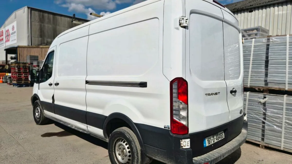 Ford Transit - Image 2
