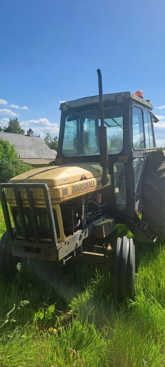 Vintage Tractor - Image 1