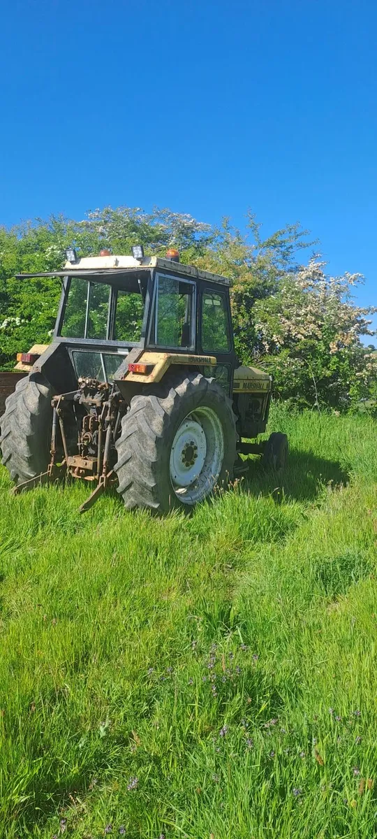 Vintage Tractor - Image 4