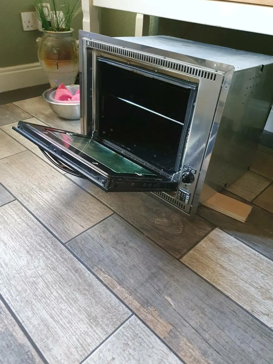 Dometic Gas Oven/Grill - Image 2