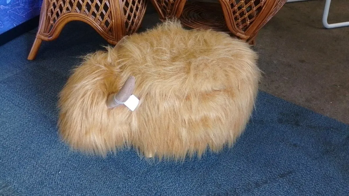 Quirky Highland Cow Furry Footrest - Image 1