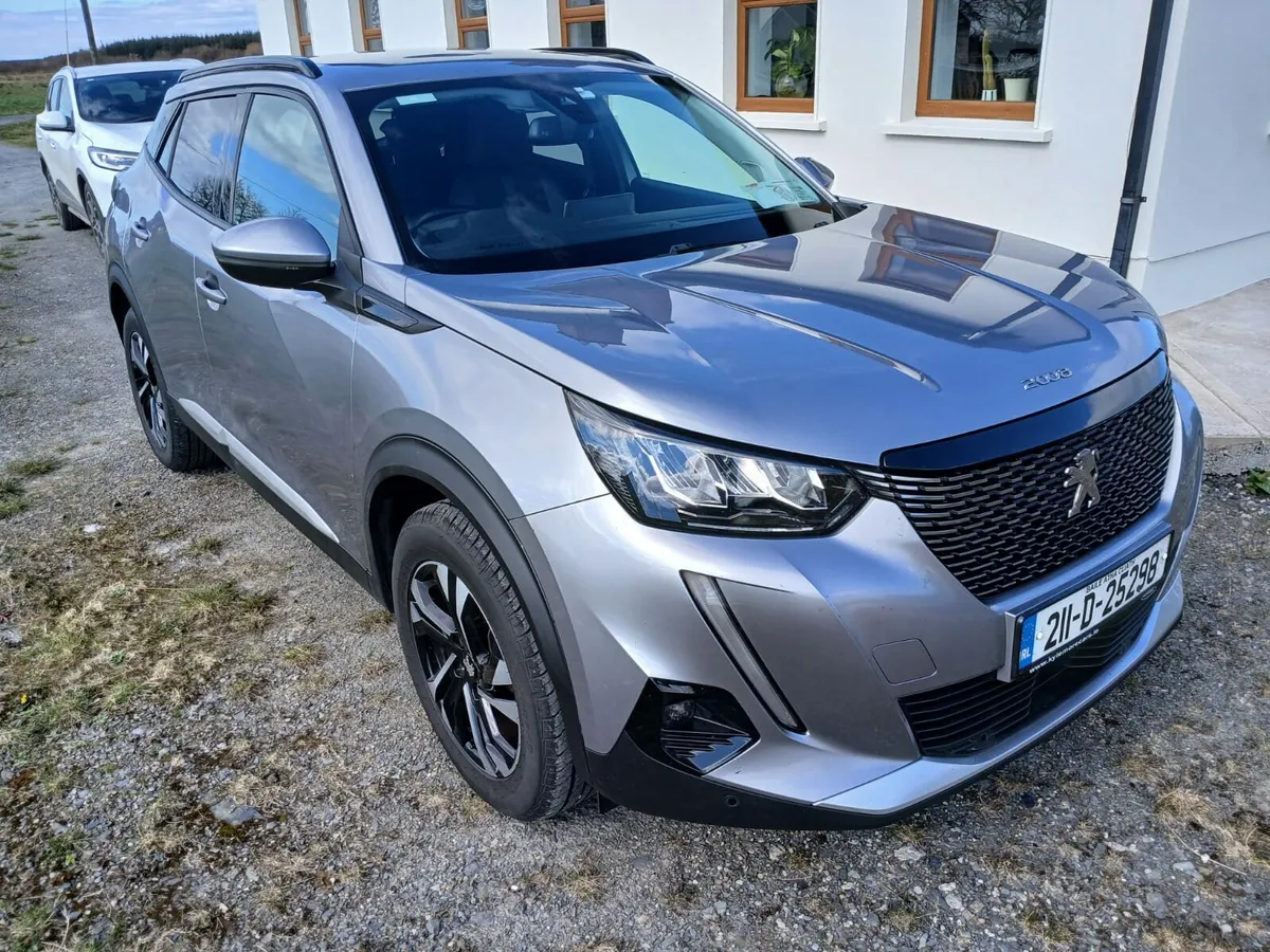 Peugeot 2008 Allure 1.2 4DR MPV - Image 4