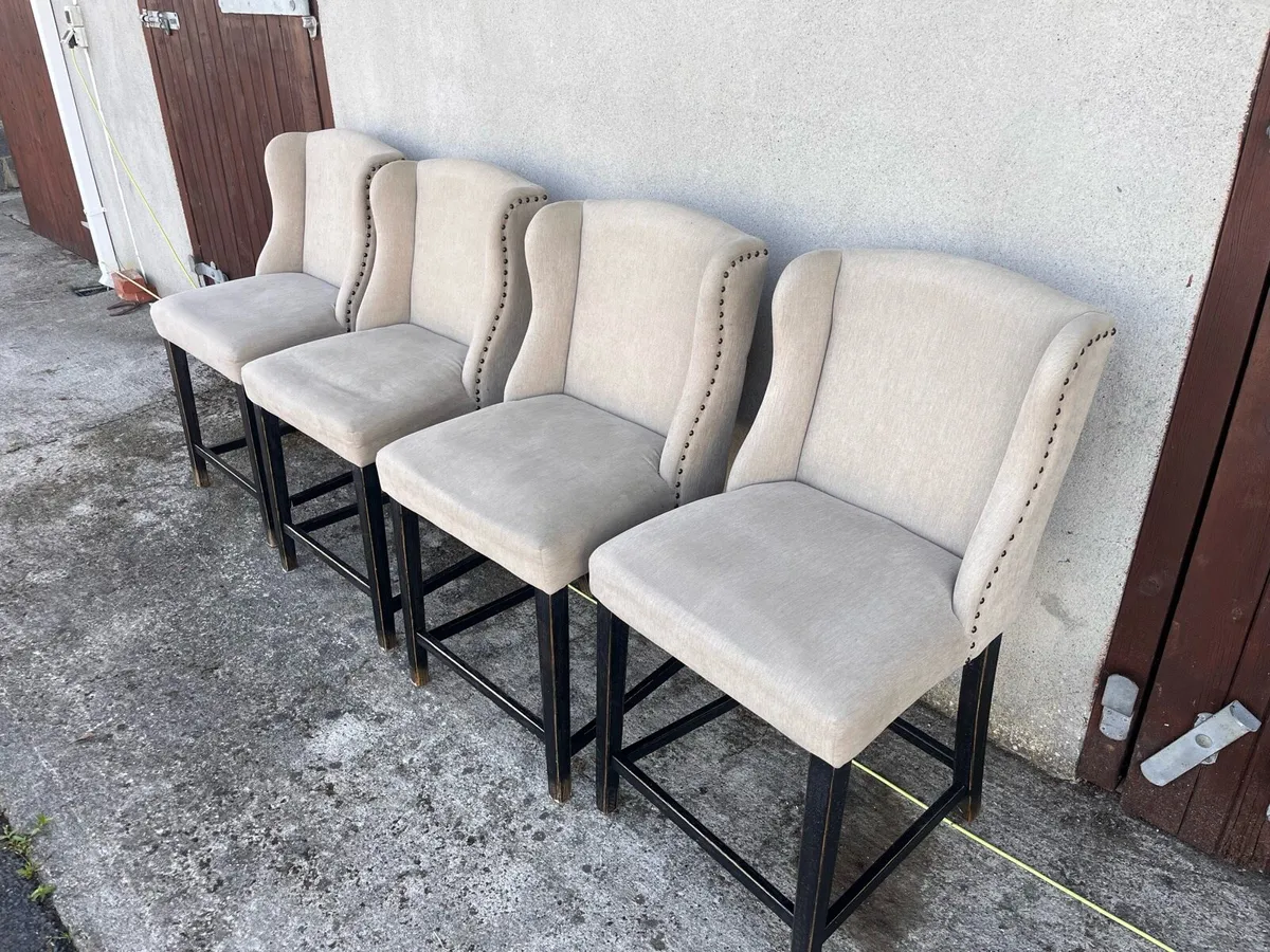 Kitchen counter chairs - Image 1