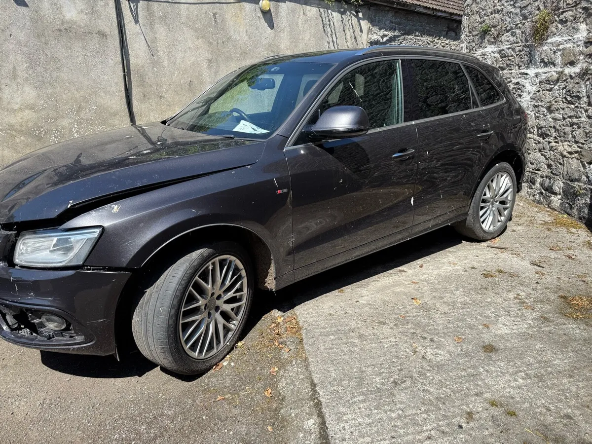 Audi Q5 S Line automatic - Image 2