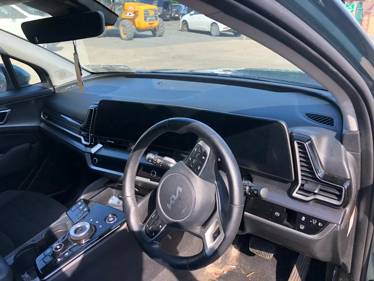 2023 KIA SPORTAGE 1.6L Hybrid (for parts only) - Image 4