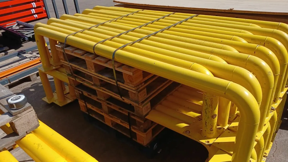 Used Pallet Racking End Barriers 2.5m L - Image 2