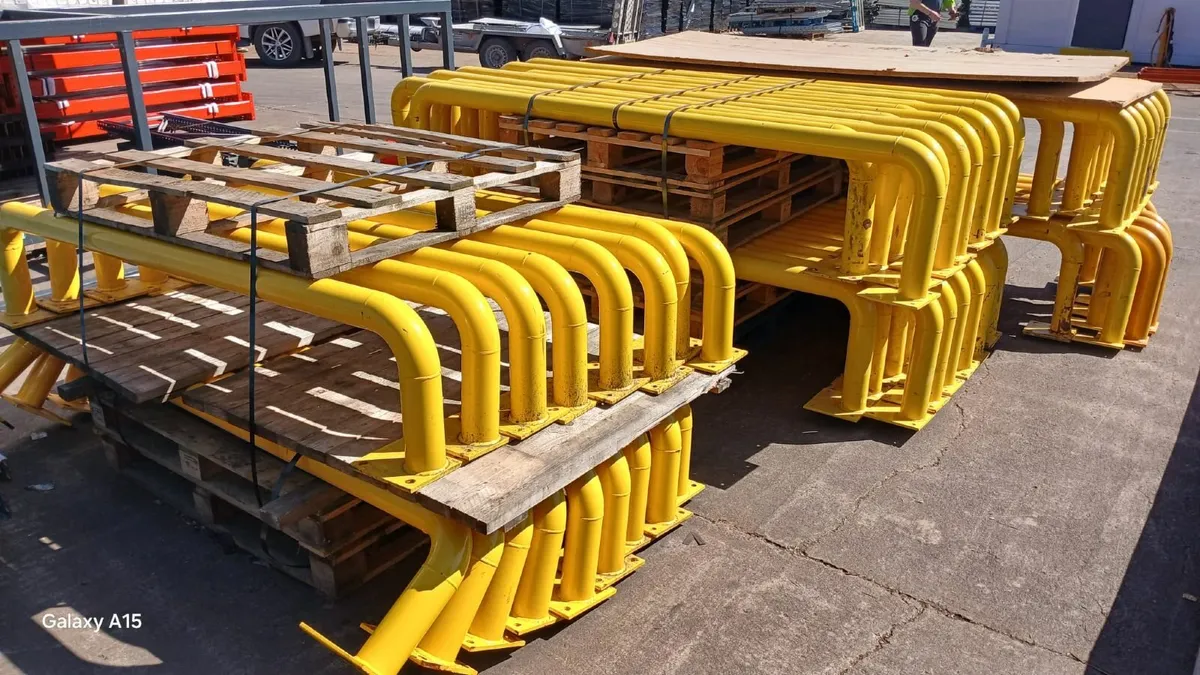 Used Pallet Racking End Barriers 2.5m L - Image 4