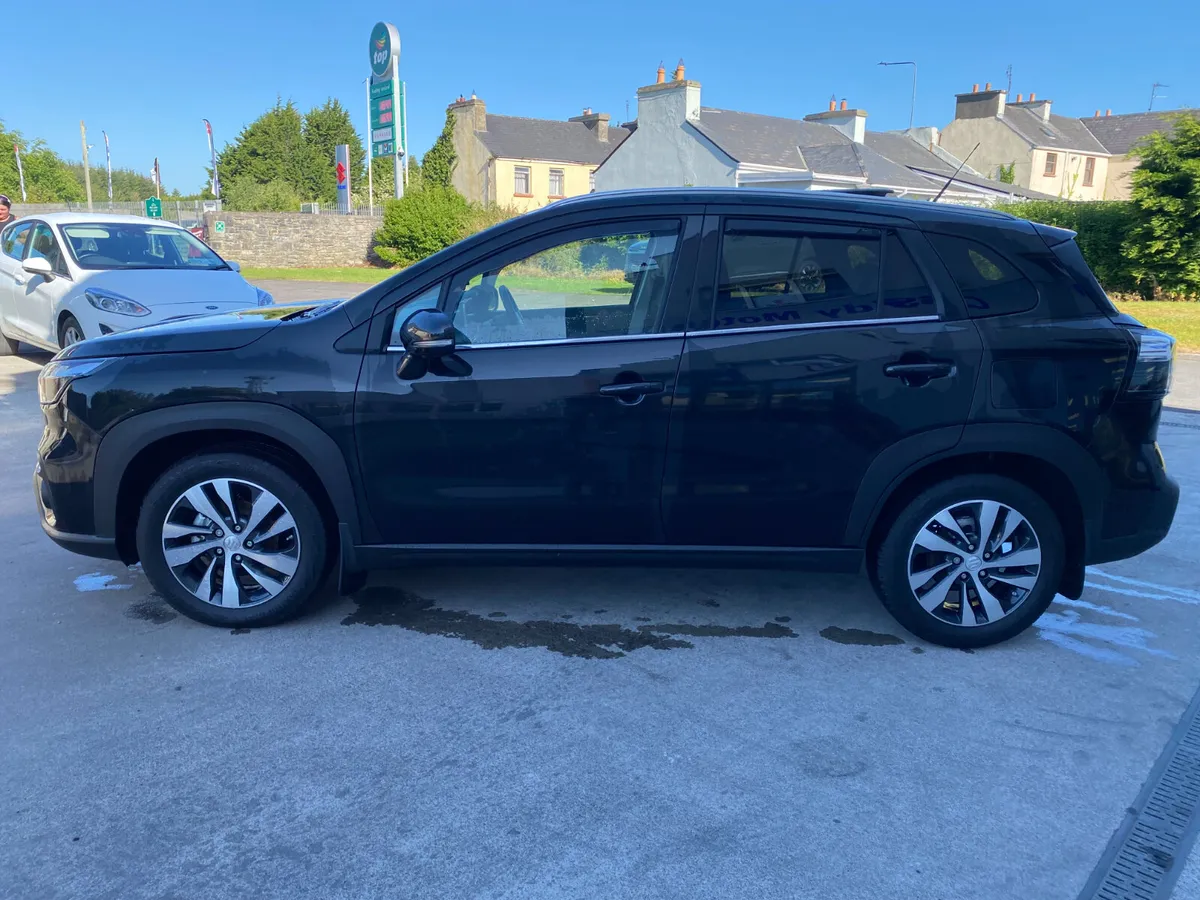 Suzuki S-Cross **ALLGRIP**HYBRID** - Image 4