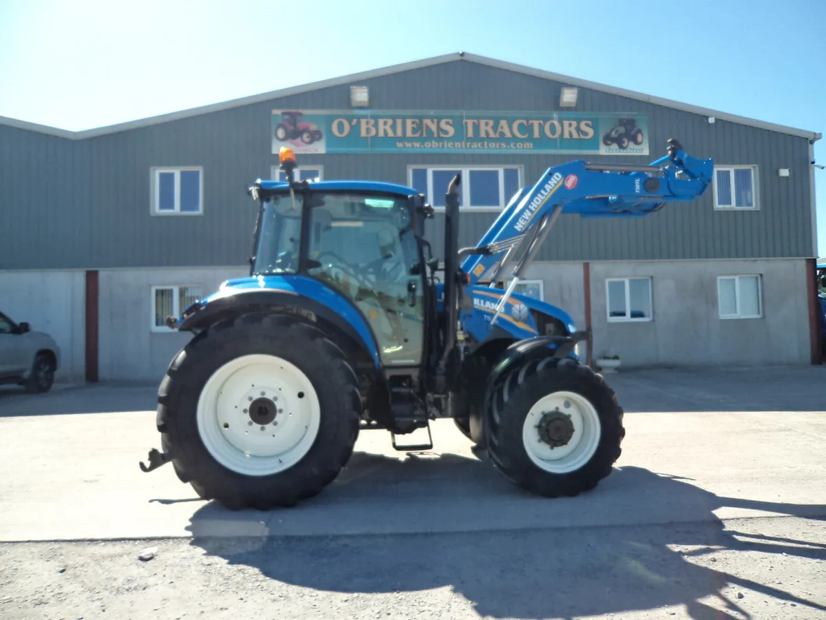 2014 New Holland T5.105 - Image 1