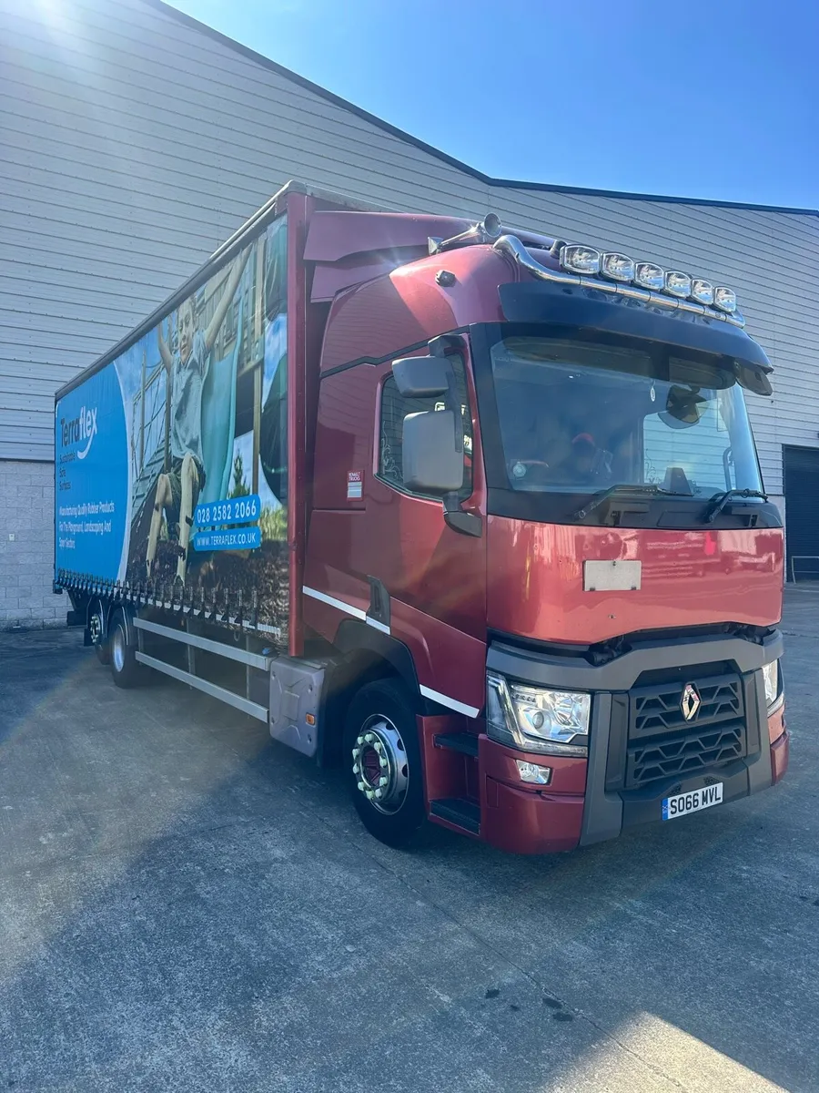 Renault truck - Image 4