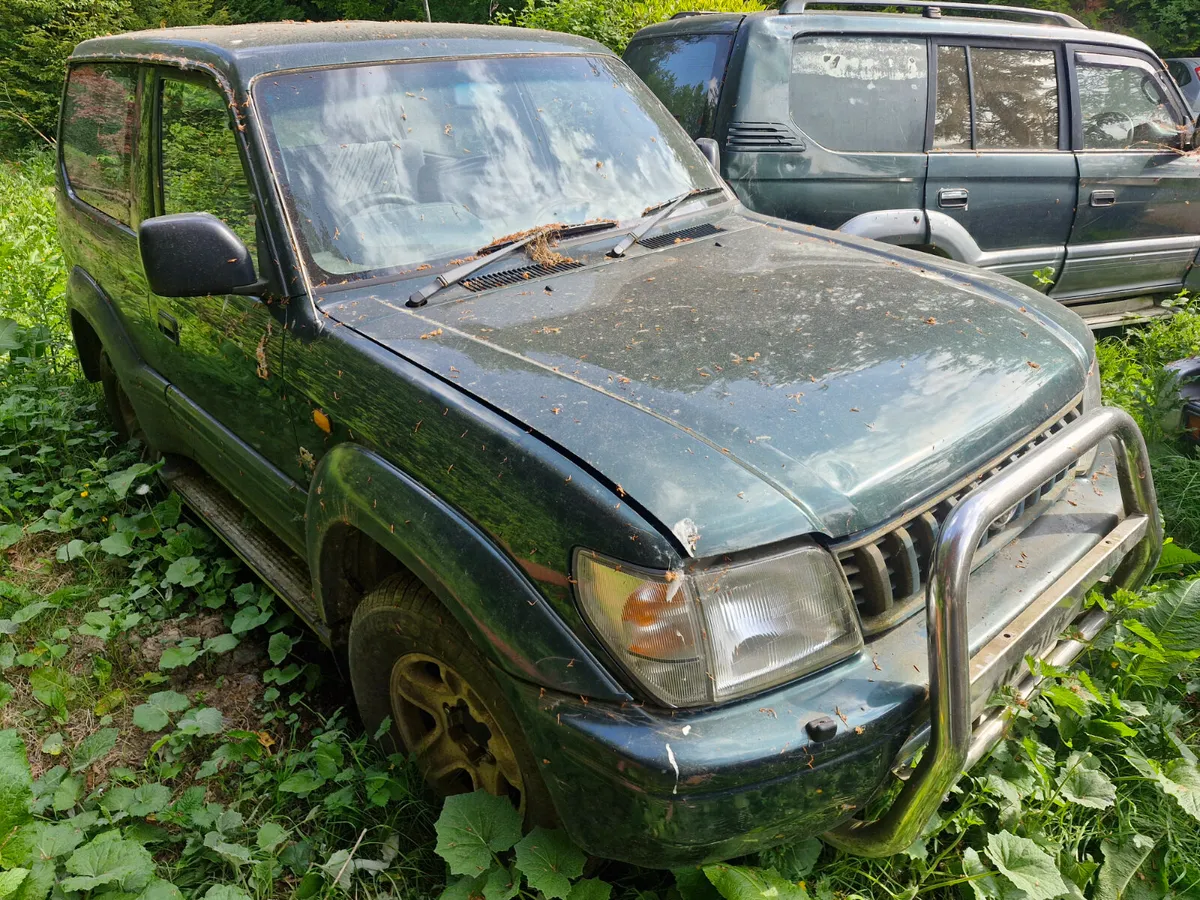 Toyota landcruiser 96 to 03 breaking for parts - Image 2