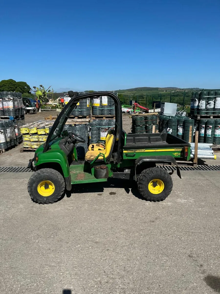 JOHN DEERE HPX GATOR - Image 2