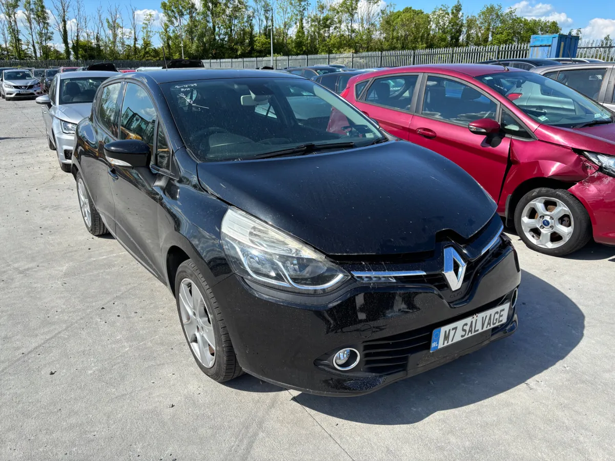 14 Clio 1.2 Petrol Dynamique+ 142km Drives - Image 2