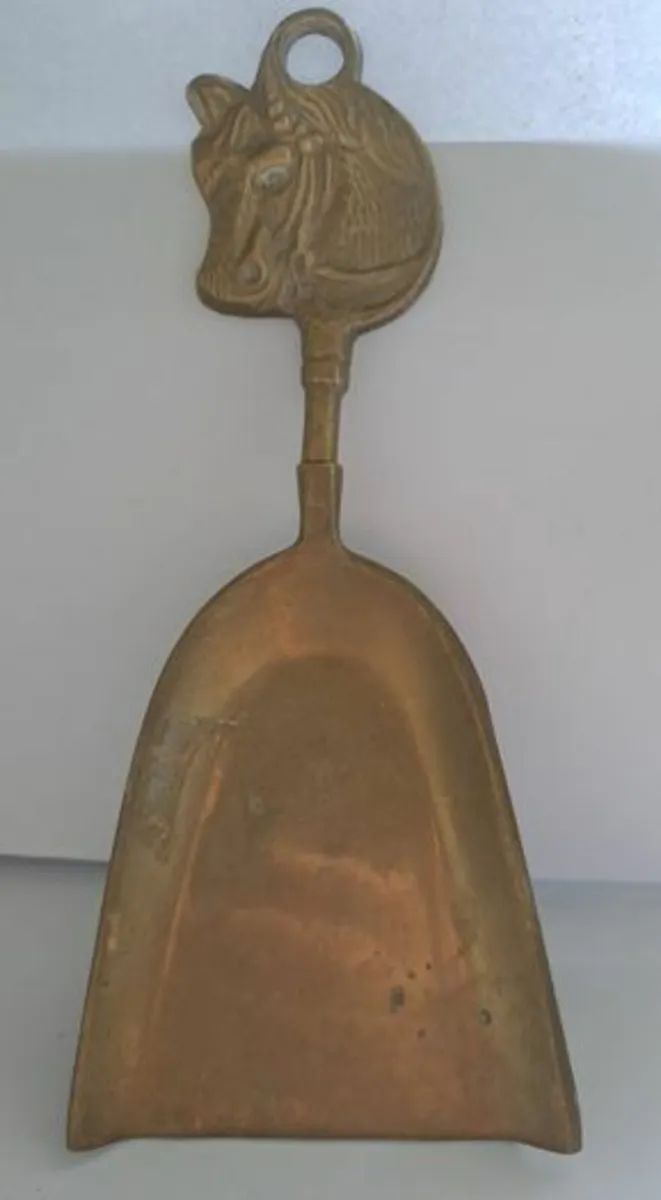 Vintage Brass shovel scoop - Image 1