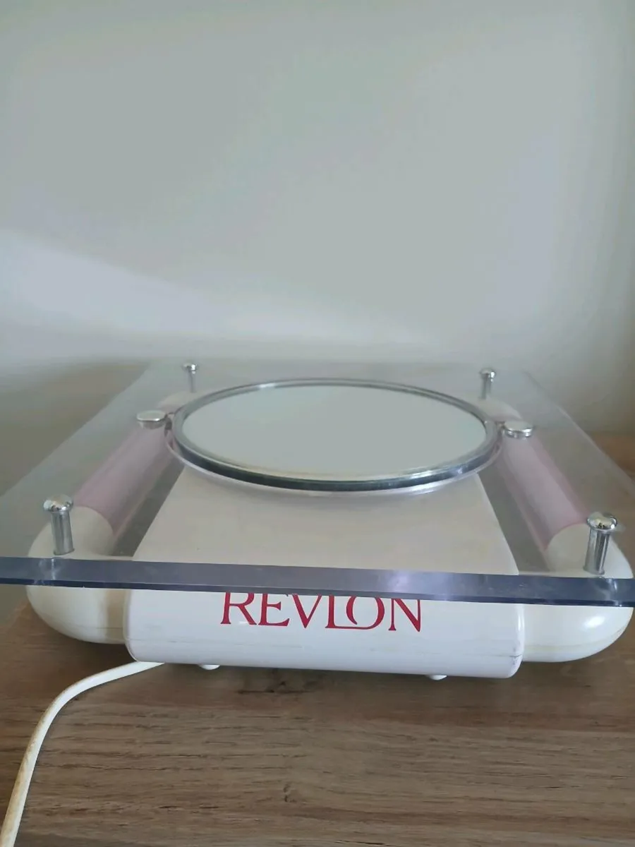 Revlon make up mirror - Image 1