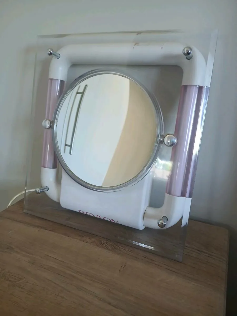 Revlon make up mirror - Image 2