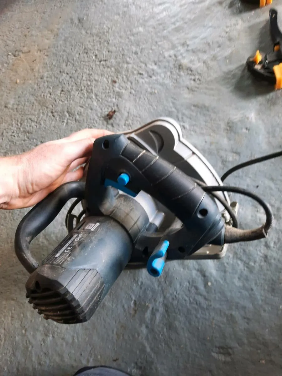Selection of tools - Image 3