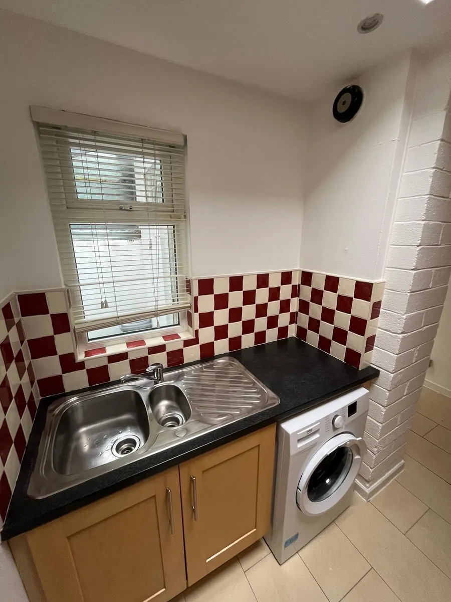 Full kitchen - Image 2