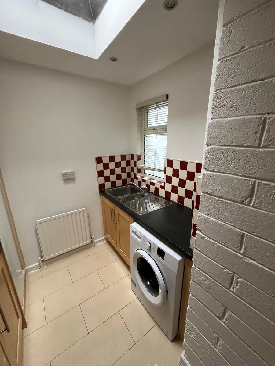 Full kitchen - Image 3