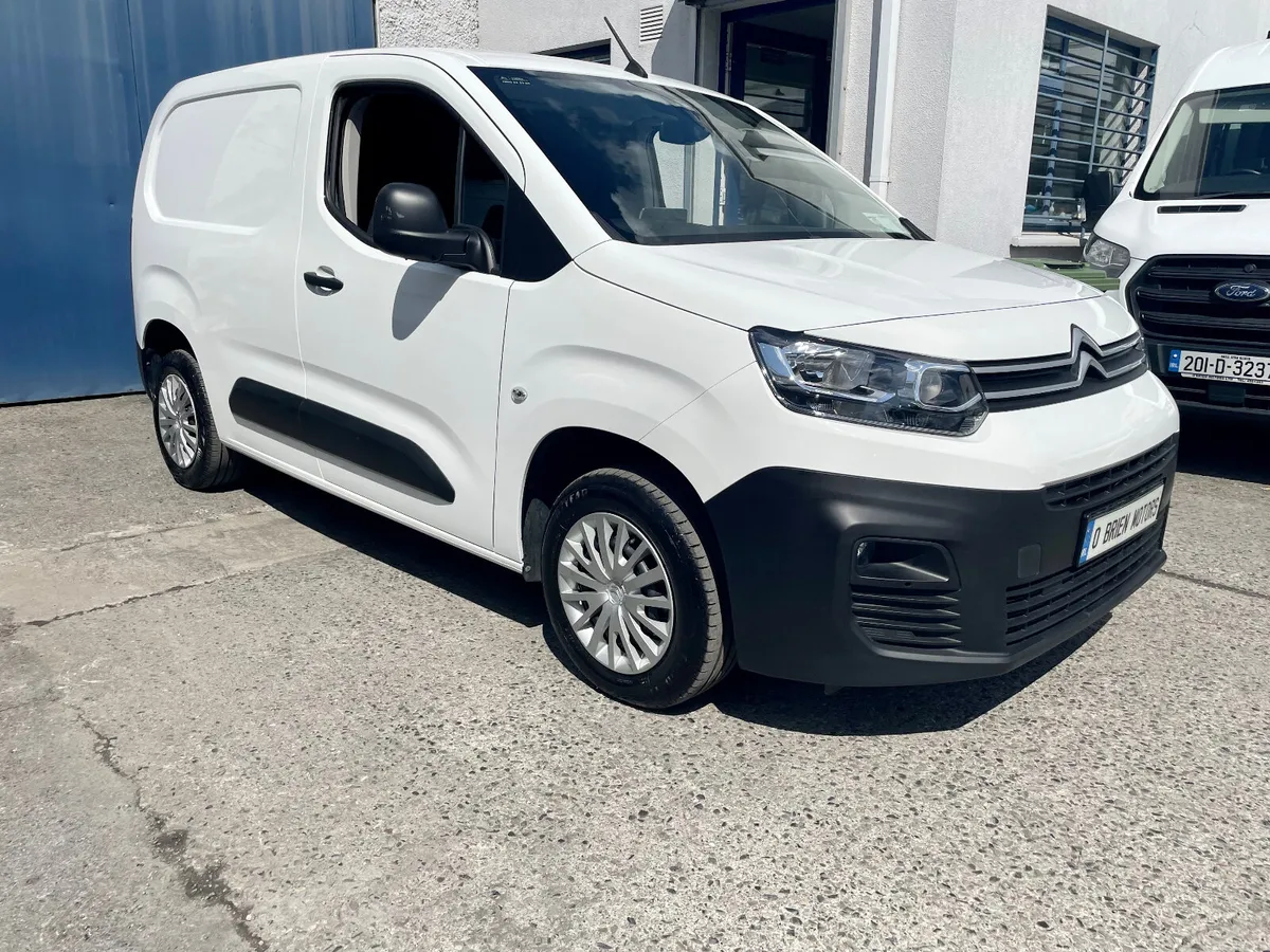 Citroen Berlingo Enterprise 1.5 BlueHdi 100PS,2022 - Image 1