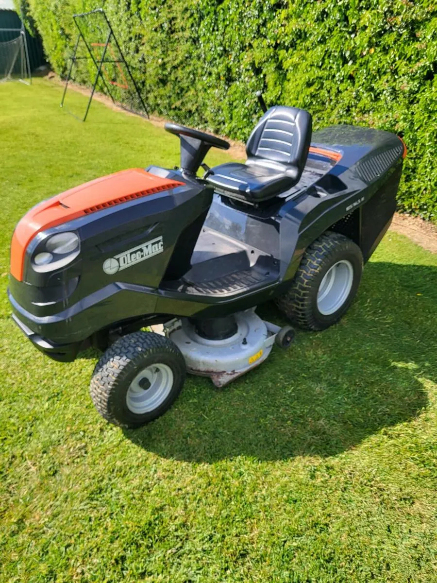 Oleo Mac ride on mower - Image 1