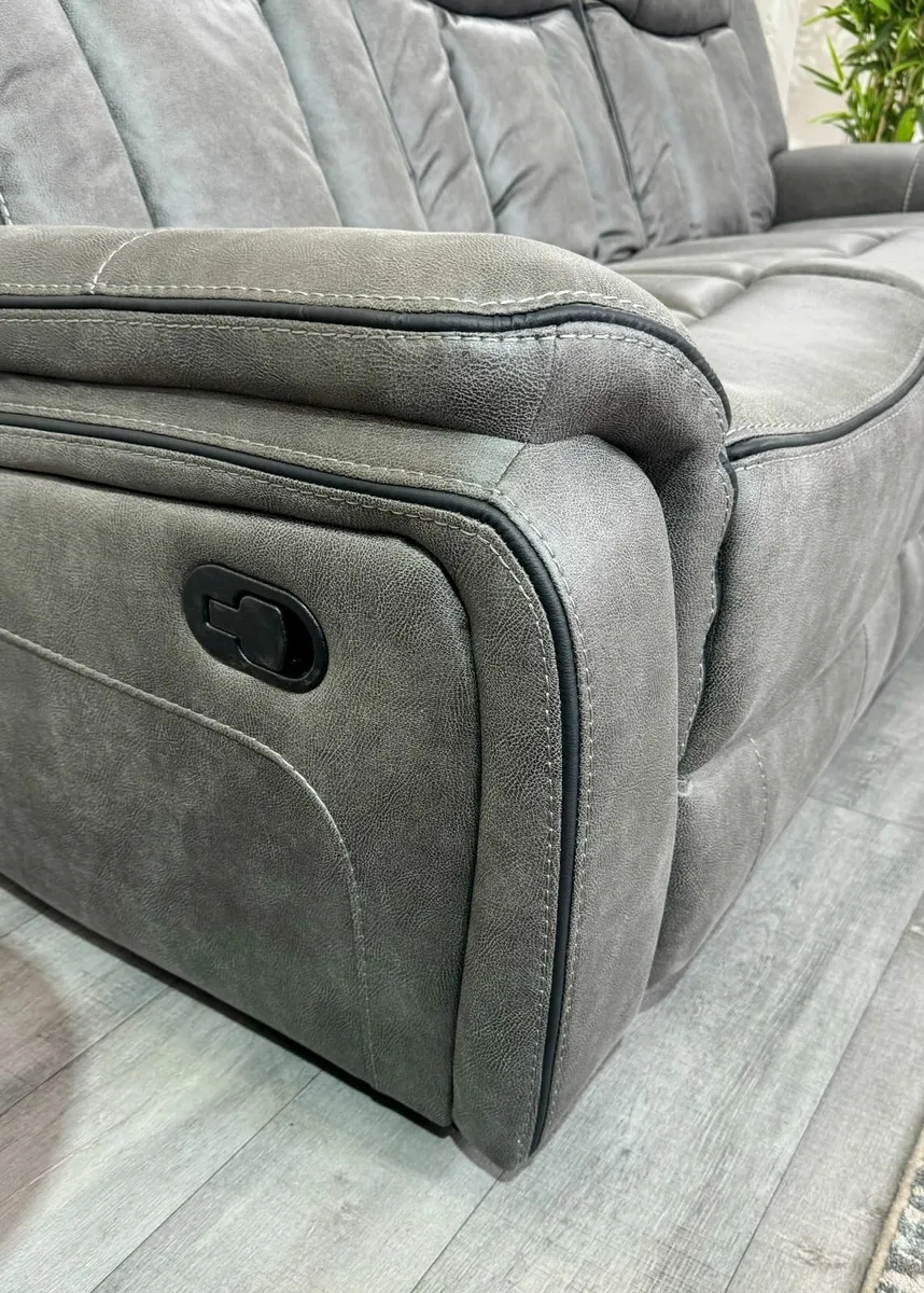 3+1+1 Manual Reclining Sofa Set - Image 4