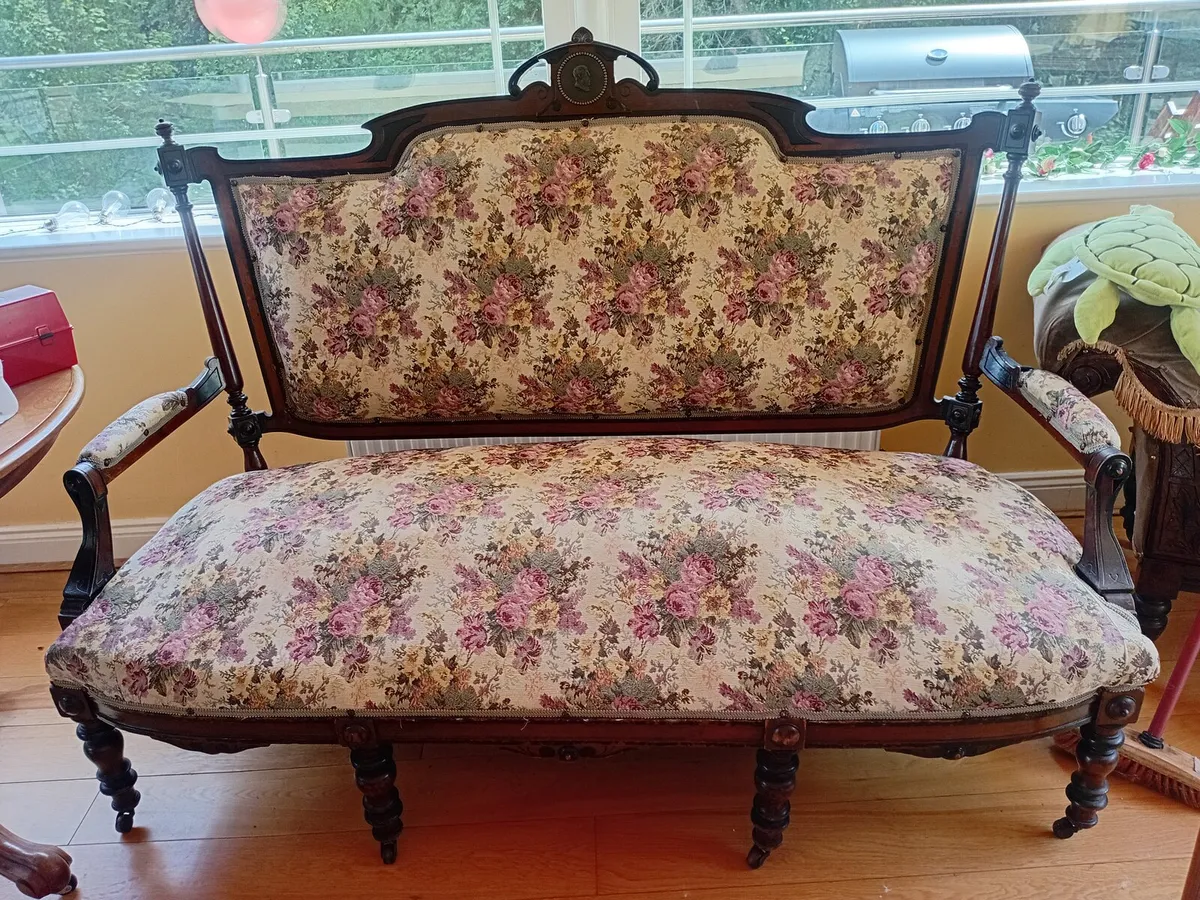Antique 2 seater chair - Image 1
