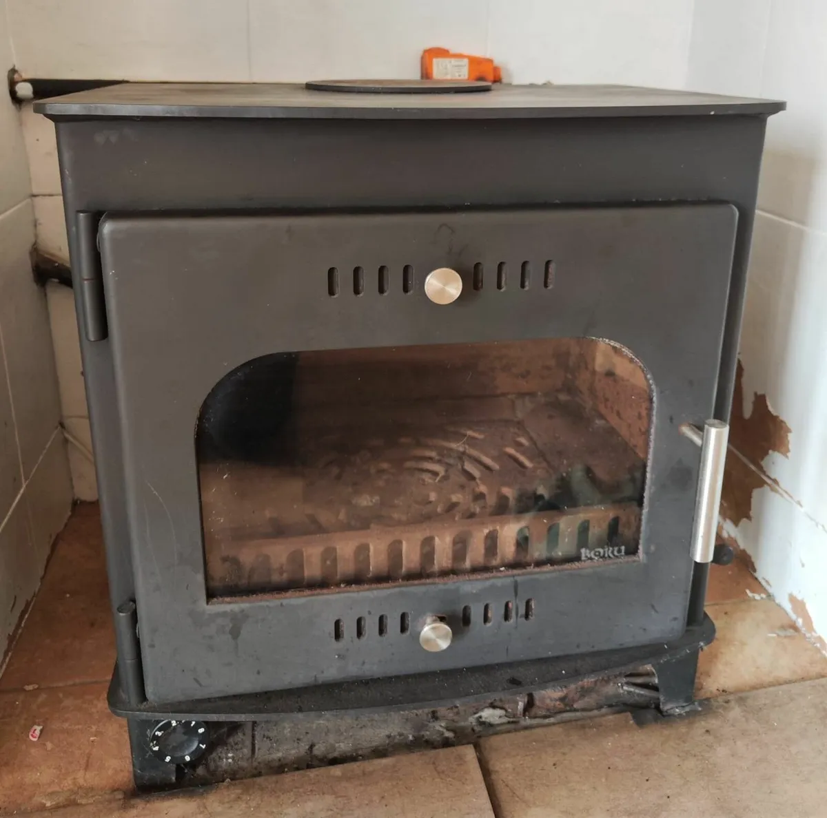 20kw Boru stove with back boiler and flue - Image 1