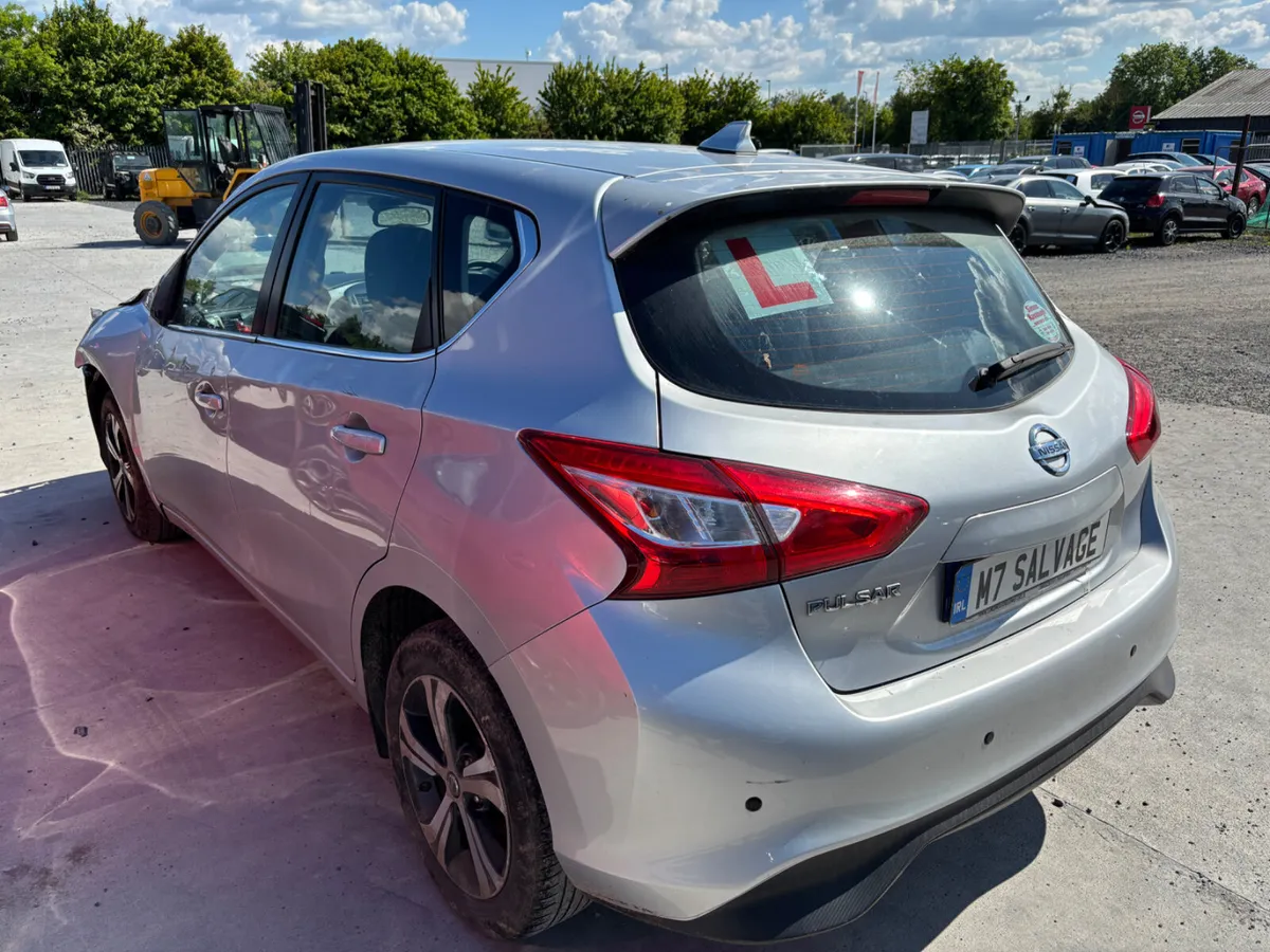 15 Pulsar SV 1.2 Petrol Auto 220km Drives - Image 4