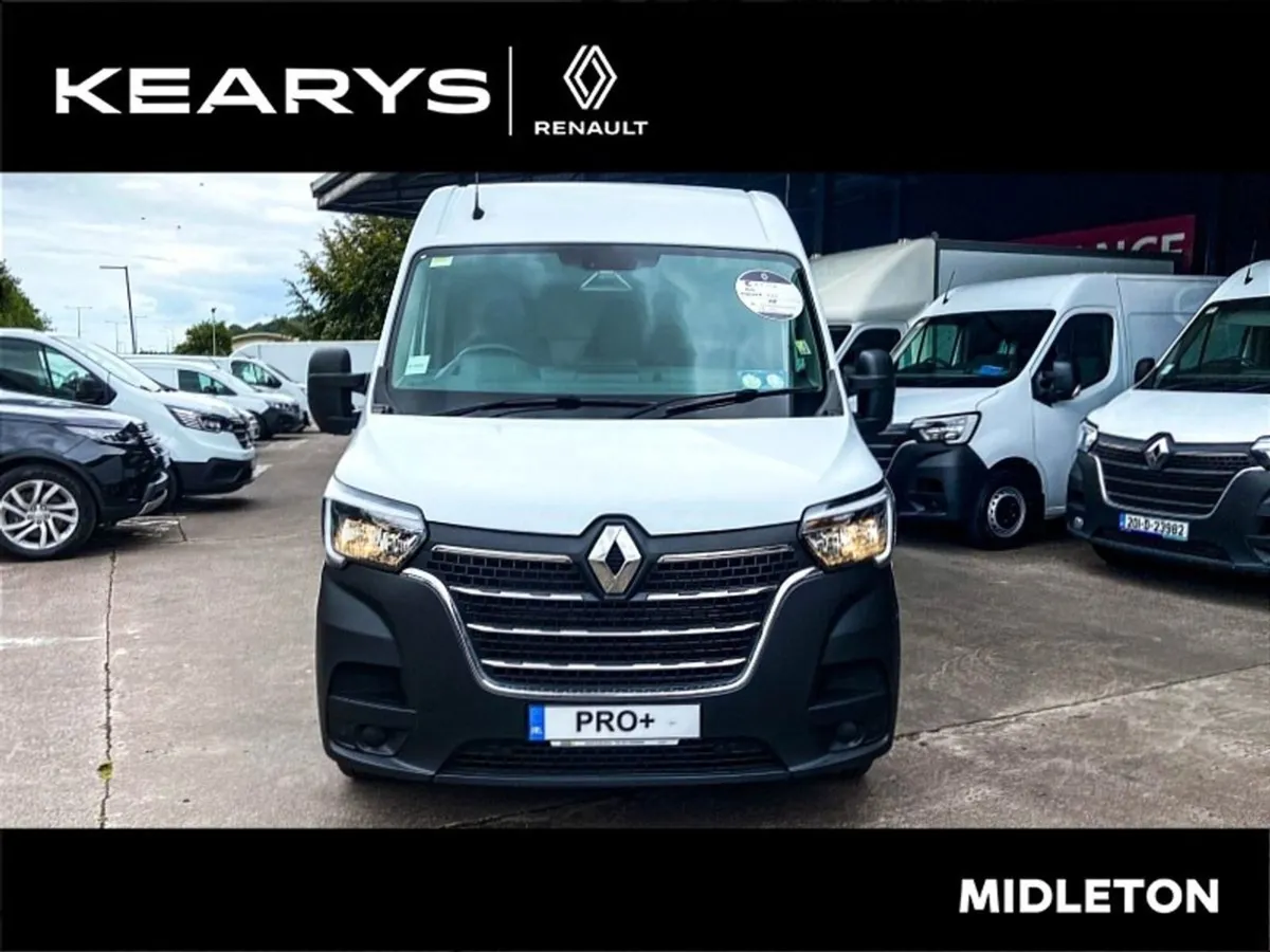 Renault Master FWD Lm35 DCI 135 Busine - Image 1