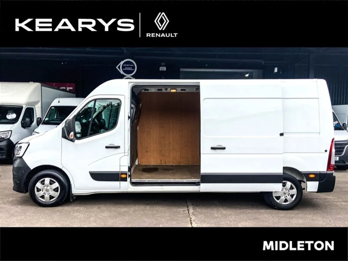 Renault Master FWD Lm35 DCI 135 Busine - Image 2