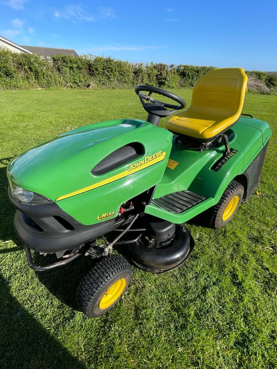 John Deere Ride on Mower. SOLD Pending Collection - Image 1
