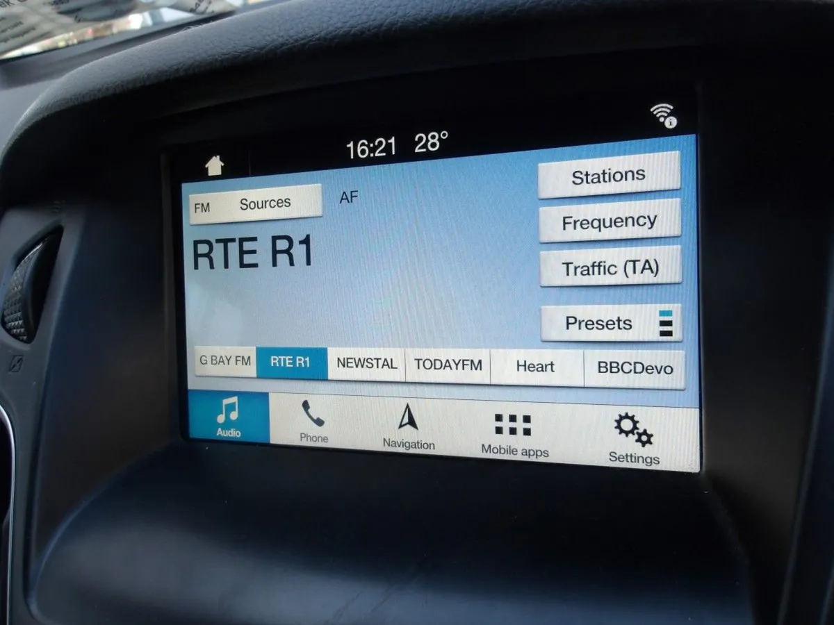 Ford Focus 1.0 Ecoboost 100PS Zetec - Image 3