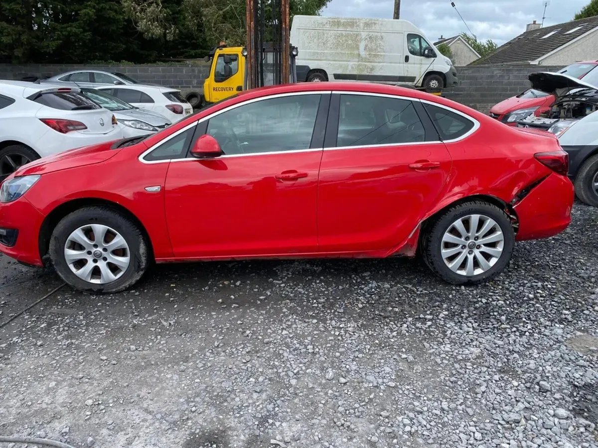 2016 Opel Astra 1.6 Diesel Drive Away - Image 2