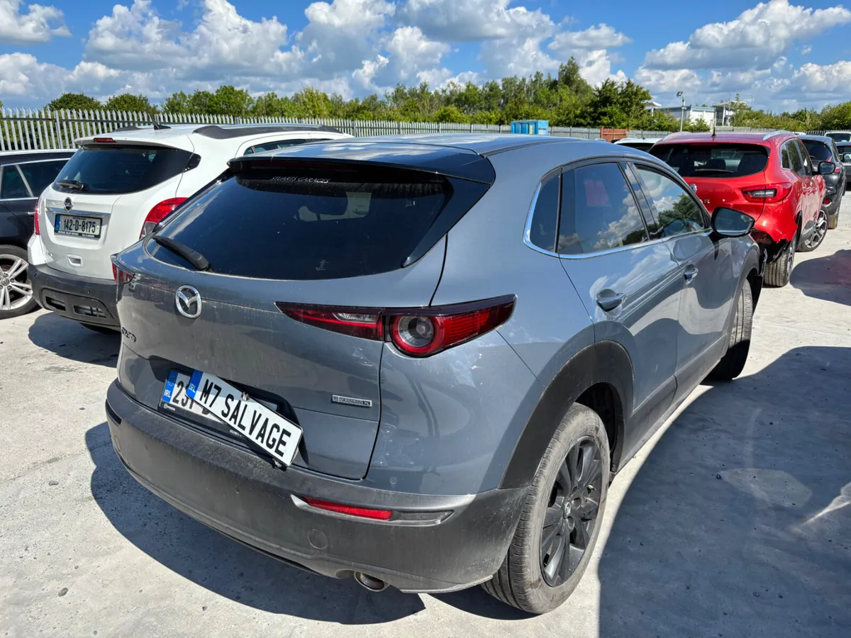 23 Mazda Cx 30 M Petrol Hybrid 2.0 30km Drives - Image 3