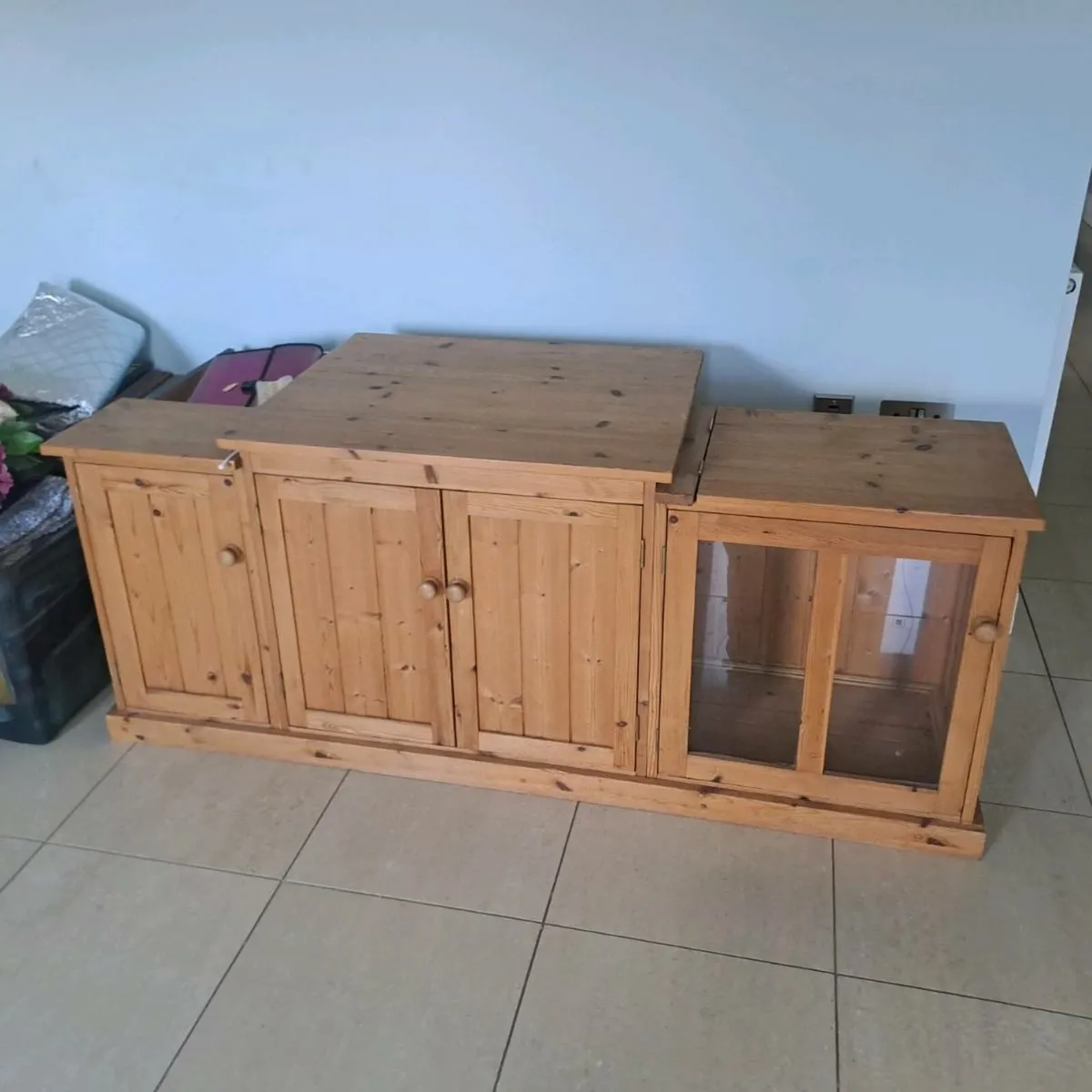 TV Stand  FREE. To COLLECT - Image 2