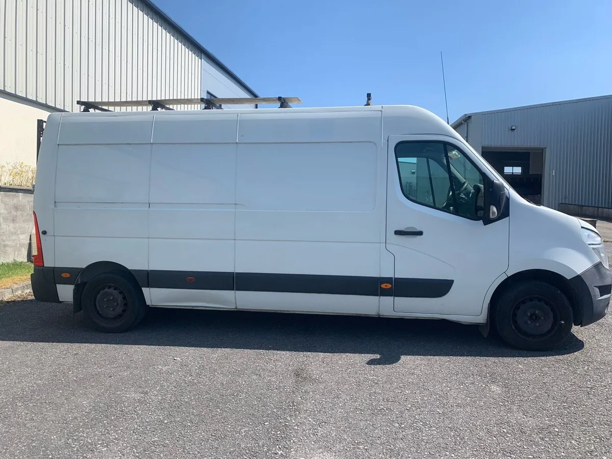 2015 Nissan NV400 - Image 3