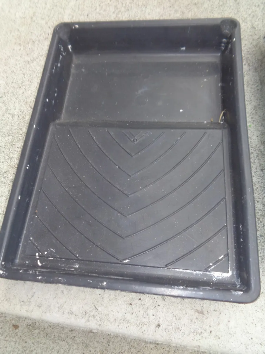 Painting Trays x 4  for Sale - Image 2