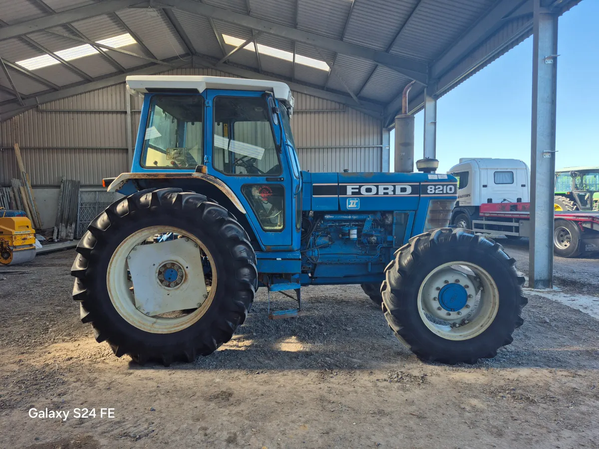 FORD 8210 - Image 3